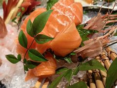 -山川小町·极番烧肉(新地假日广场店)