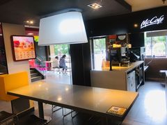 -麦当劳(丽江玉河广场店)