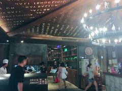 -巴厘龙虾·榜首油焖大虾(音乐学院·沿江酒馆店)