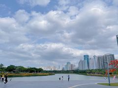 -万绿园