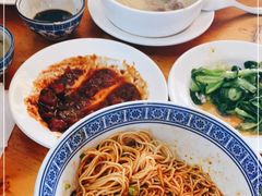 -沪西老弄堂面馆(定西路店)