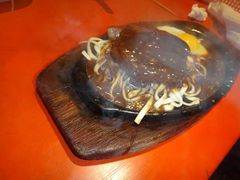 -六合夜市