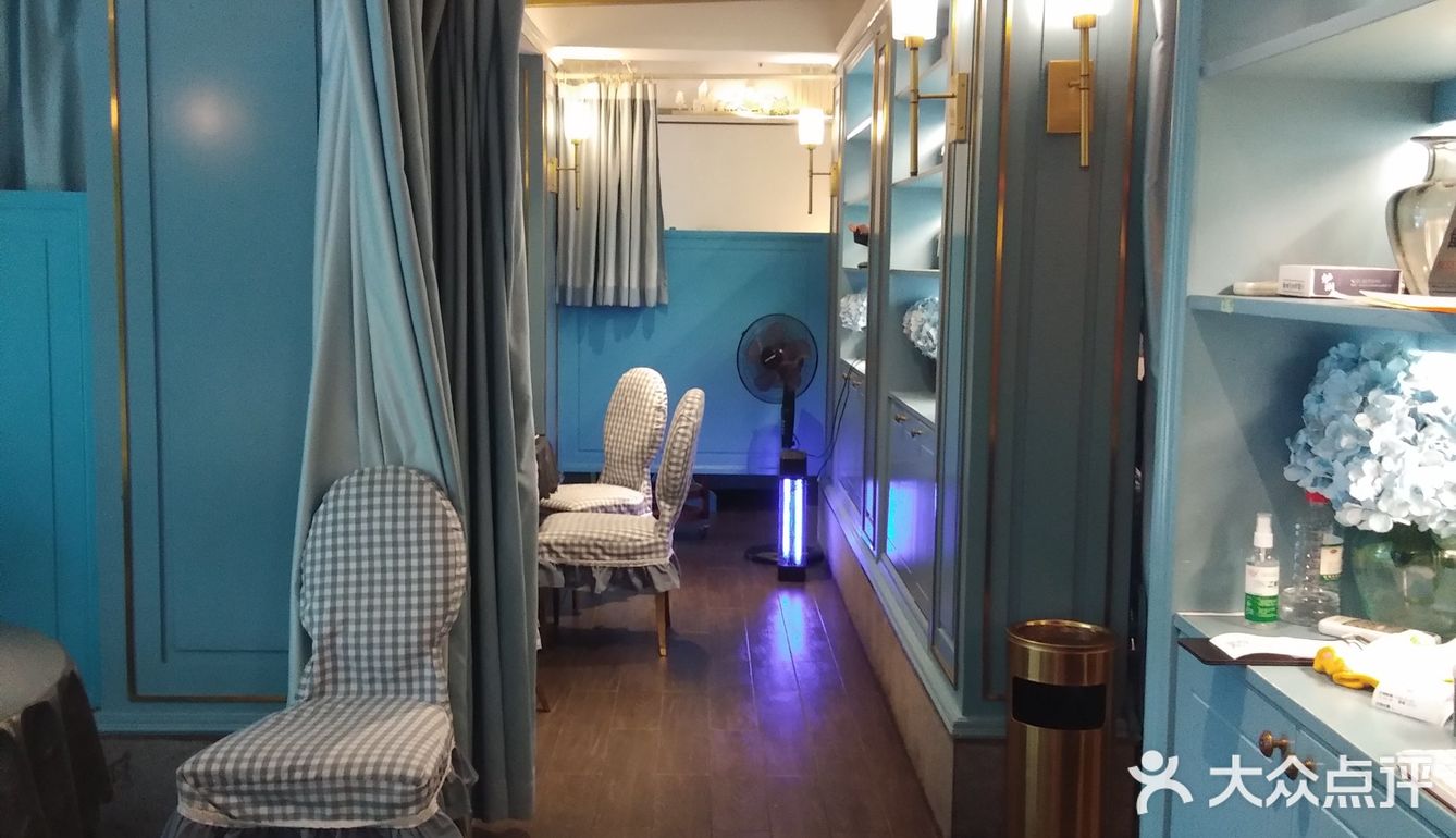 芋头份量比较小，味道还不错；辣椒炒肉偏辣，典型的湘菜