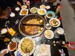 -鱼窝棚柴火铁锅炖(富山屯店)