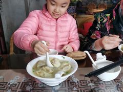 黄鱼馄饨-洪大妈·黄鱼面(金山嘴渔村店)