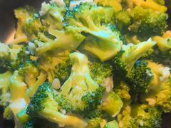 -八府香鸭·啫啫煲(华山路店)