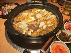 -一朵菌·野生菌探索家火锅(南亚店)