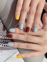 -丽心自助美甲美睫