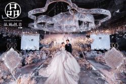 -Renee芮亦婚纱(原丽莎)