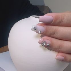 -花系美·美甲美睫精品店