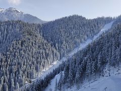 -丝绸之路山地度假区滑雪场