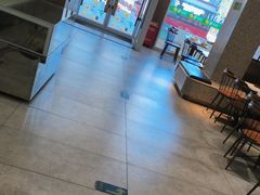 -德克士(亚中商城店)