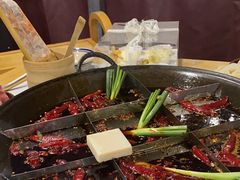 -正贰捌经重庆老火锅(建设路店)