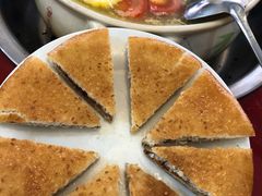 黄金大饼-花水湾红太阳牛肉汤锅