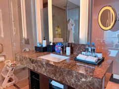 -青岛海尔洲际酒店