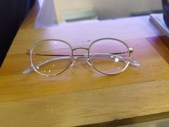 -LOOK眼镜·蔡司依视路配镜(宝山万达店)