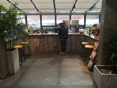 -HIGH FIVE哈福手工汉堡(桂林路店)