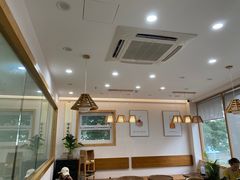 大堂-simple hut简屋咖啡