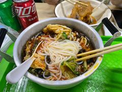 -丽丽三鲜螺蛳粉(田林路店)