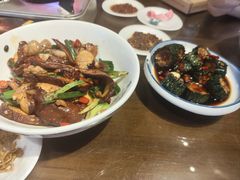 -富正毅三下锅·湘西韵味(天门山索道店)