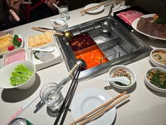 -海底捞火锅鲜切牛肉主题店(长寿路店)