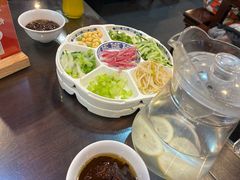 -老北京炸酱面大王.铜锅涮肉(朝阳门店)