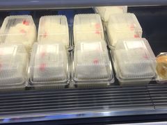 -红宝石·鲜奶小方·海派西点房(南丹店)