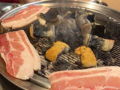 -围炉肉舍•炭烤活鳗•丹东海鲜烤肉(步行街店)