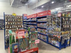 -逝水玩具折扣店