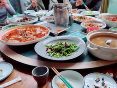 -莉莉家的音乐花园餐吧(航空路店)