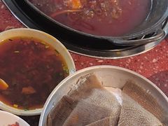 -赵美丽·重庆社区火锅·直营店(火车东站·中豪国际店)