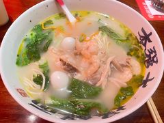 老母鸡汤虾仁面-李犟大爆鳝面·手工蟹黄包(湖滨西湖店)