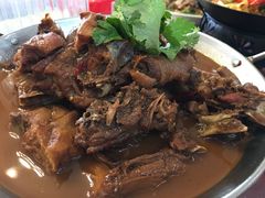 -鸿亨泰杂鱼馆(港馨家园店)