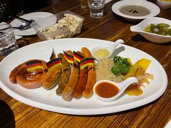 香肠拼盘-1886德国汽车餐厅(外滩十六铺码头店)