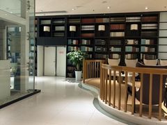 -喜鹊愉家酒店(郑州曼哈顿博览中心地铁站店)