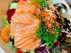 -Chom Cafe and Restaurant