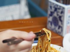 -李与白包子铺(桐梓林店)
