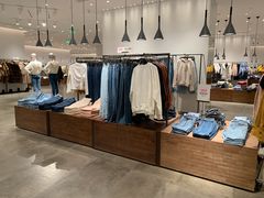 -URBAN REVIVO(西安Momopark店)