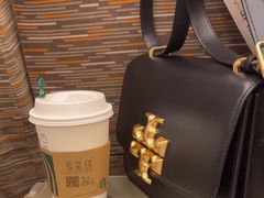 -星巴克(北京西站5号候车室)