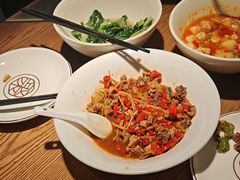 -聚鑫朋酸菜肥肠(文艺路口店)