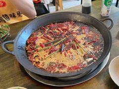 -黄潇洒老火锅(九眼桥宏济巷店)
