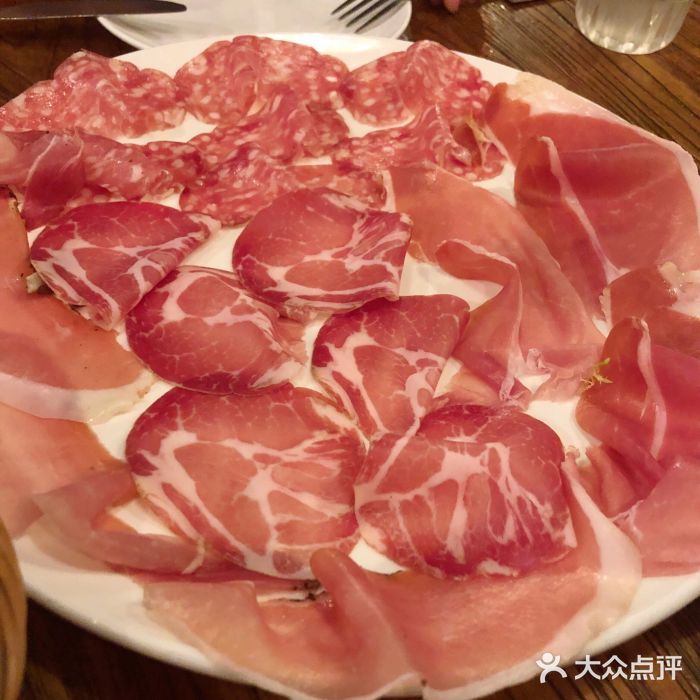 La Vite意大利餐厅酒馆(乌鲁木齐店)意大利传统混合冷肉拼盘图片