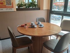 -小白的·非遗东方烤乳猪·海南菜连锁餐厅(椰梦长廊外贸路店)