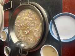 -老来福·非遗酸汤兔(凯旋路店)