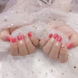 -莉娜美睫·穿戴甲
