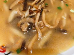 蘑菇汤莜面鱼鱼-西贝莜面村(近铁城市广场店)