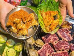 -围炉肉舍•炭烤活鳗•丹东海鲜烤肉(步行街店)