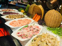 -四海一家自助餐(益田假日广场店)