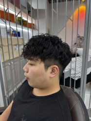 -尤司男士国潮理发馆