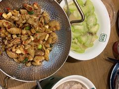 香芋蒸排骨-费大厨辣椒炒肉(皇庭广场店)